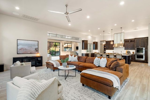 3959 Maresborough Pl, Loomis, CA 95650