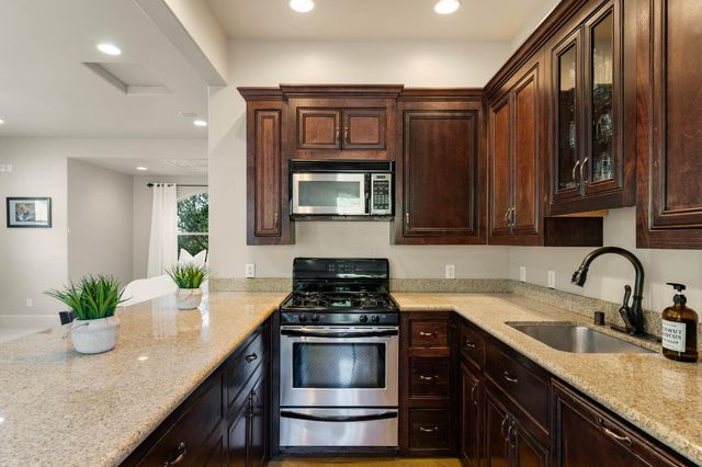 3959 Maresborough Pl, Loomis, CA 95650