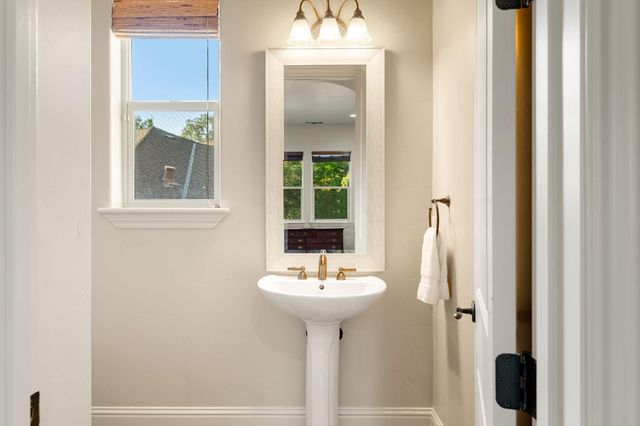 3959 Maresborough Pl, Loomis, CA 95650