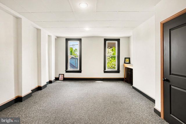 9 N 6TH ST, Pottsville, PA 17901
