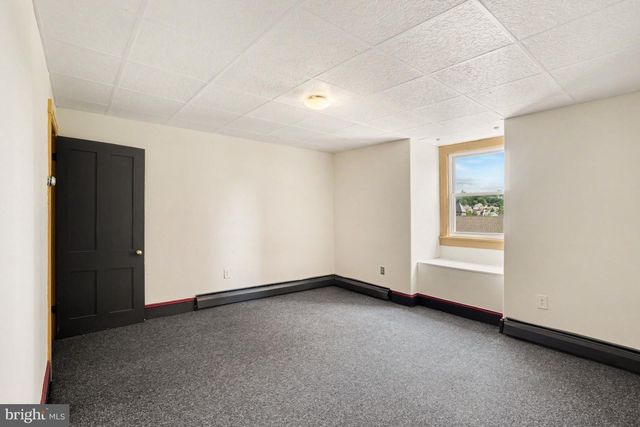 9 N 6TH ST, Pottsville, PA 17901