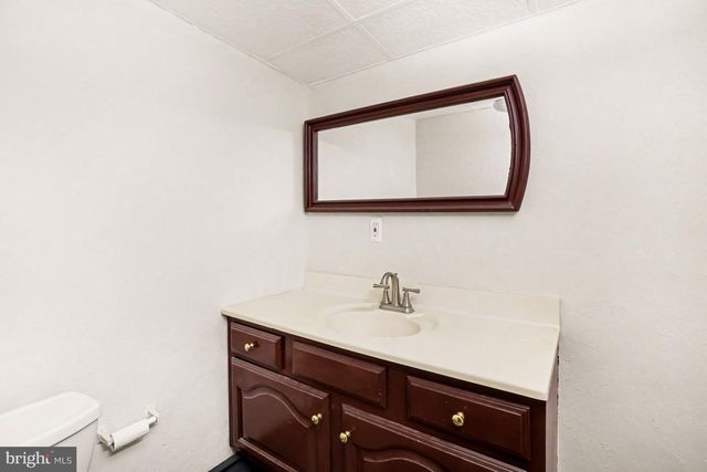9 N 6TH ST, Pottsville, PA 17901