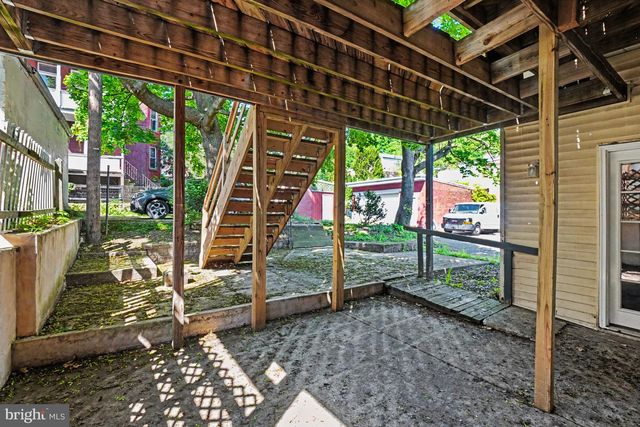 9 N 6TH ST, Pottsville, PA 17901