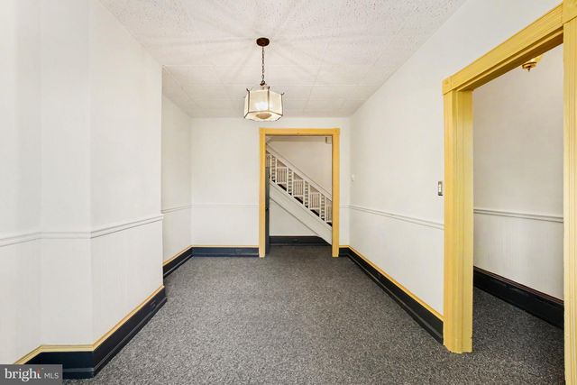 9 N 6TH ST, Pottsville, PA 17901