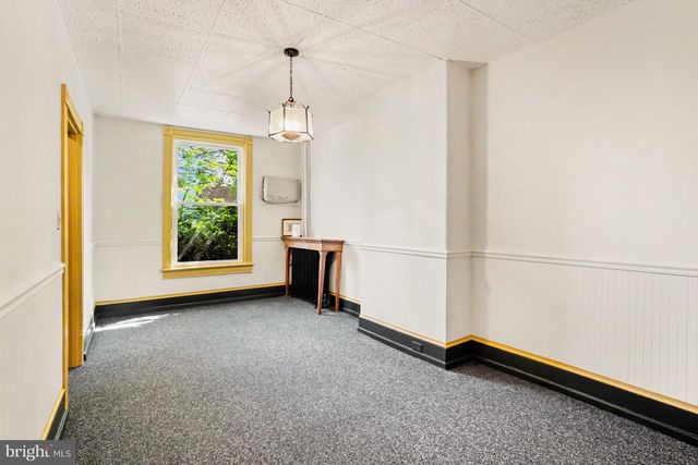9 N 6TH ST, Pottsville, PA 17901