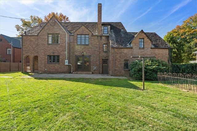 1701 Washington Avenue, Parkersburg, WV 26101