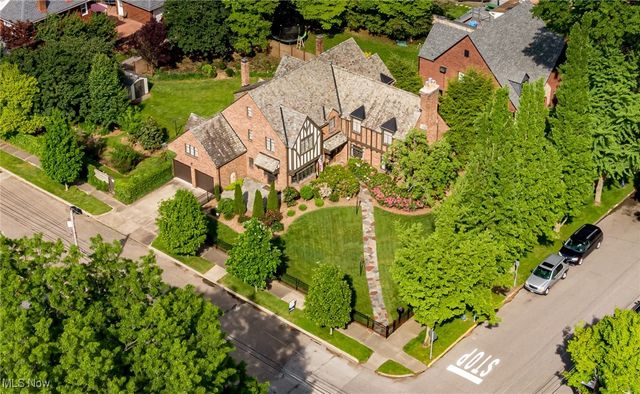 1701 Washington Avenue, Parkersburg, WV 26101