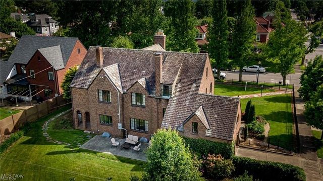 1701 Washington Avenue, Parkersburg, WV 26101