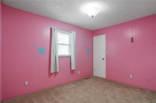 19010 State Route 45 Highway, Weston, MO 64098