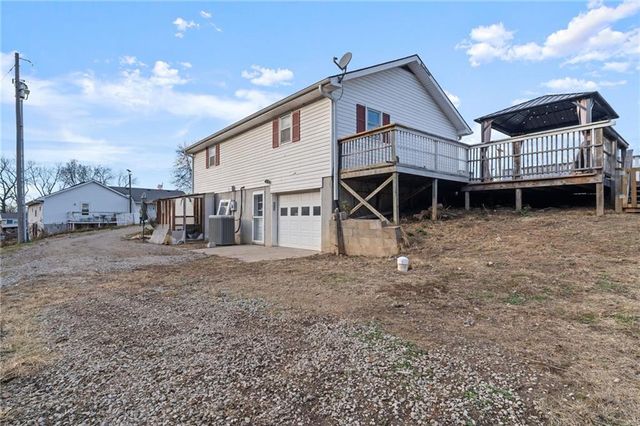 19010 State Route 45 Highway, Weston, MO 64098