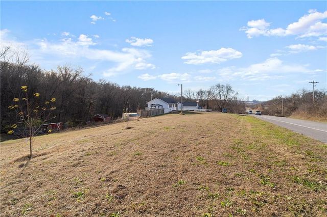 19010 State Route 45 Highway, Weston, MO 64098