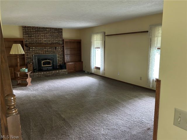 4330 Laubert Road, Atwater, OH 44201