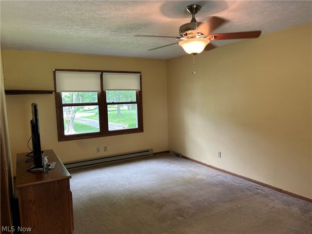 4330 Laubert Road, Atwater, OH 44201