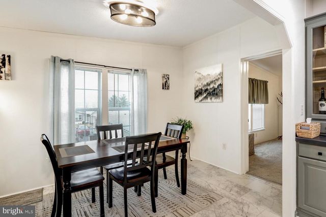 64 RIDGEWOOD MNR, Manheim, PA 17545