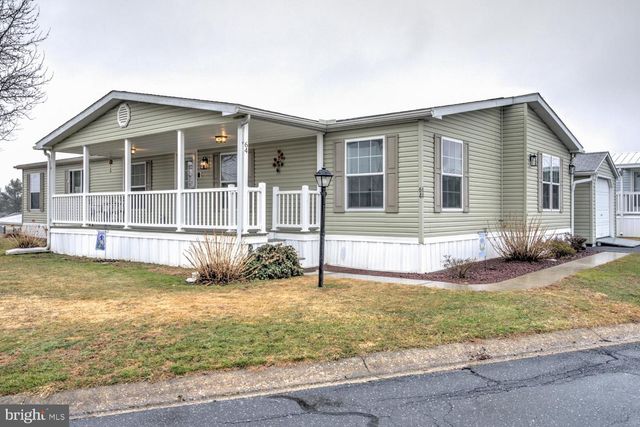 64 RIDGEWOOD MNR, Manheim, PA 17545
