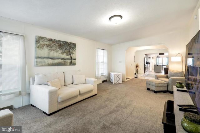 64 RIDGEWOOD MNR, Manheim, PA 17545