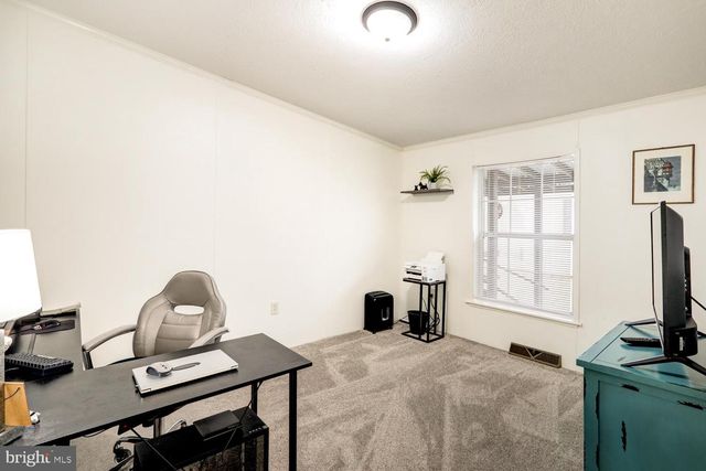 64 RIDGEWOOD MNR, Manheim, PA 17545