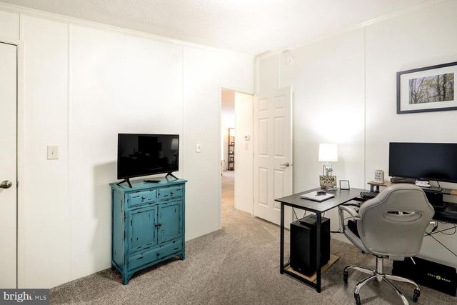 64 RIDGEWOOD MNR, Manheim, PA 17545