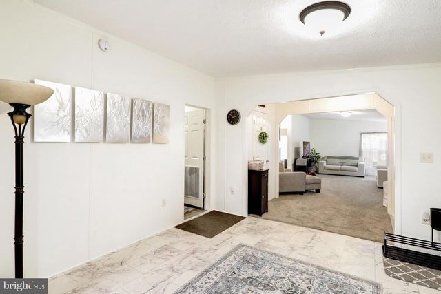 64 RIDGEWOOD MNR, Manheim, PA 17545