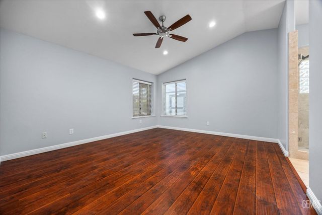 8502 Sun Harbor Drive, Bakersfield, CA 93312