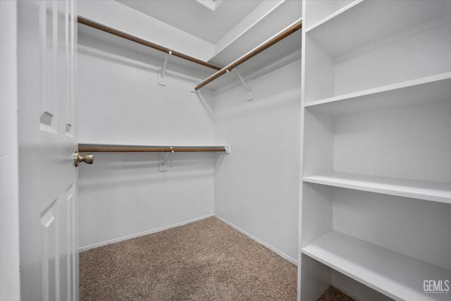 8502 Sun Harbor Drive, Bakersfield, CA 93312