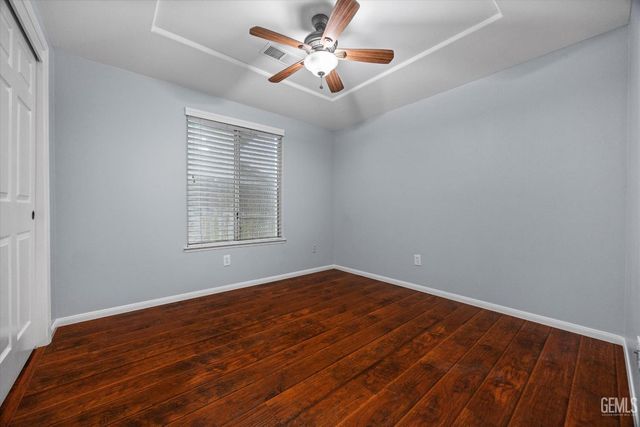 8502 Sun Harbor Drive, Bakersfield, CA 93312