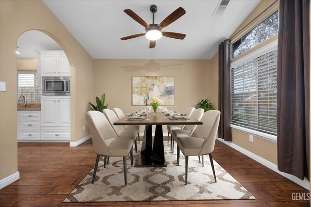 8502 Sun Harbor Drive, Bakersfield, CA 93312