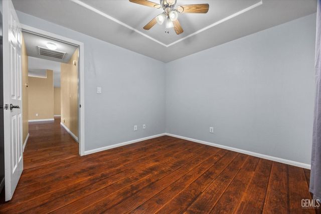 8502 Sun Harbor Drive, Bakersfield, CA 93312