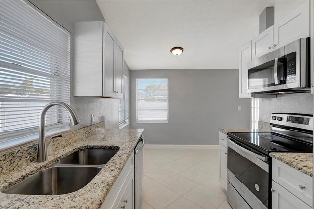 3202 RUSSETT DRIVE, Tampa, FL 33618