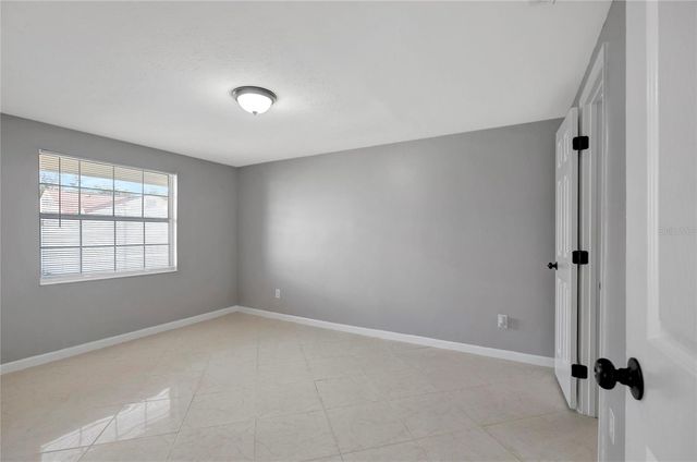 3202 RUSSETT DRIVE, Tampa, FL 33618