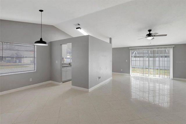 3202 RUSSETT DRIVE, Tampa, FL 33618