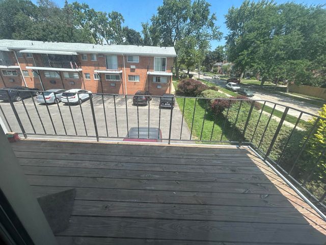 2215 Clawson Avenue, Royal Oak, MI 48073