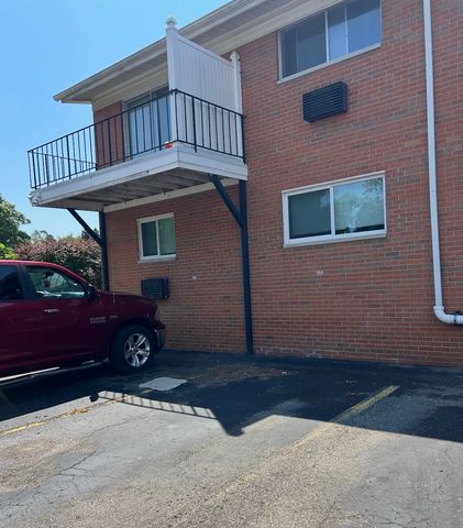 2215 Clawson Avenue, Royal Oak, MI 48073