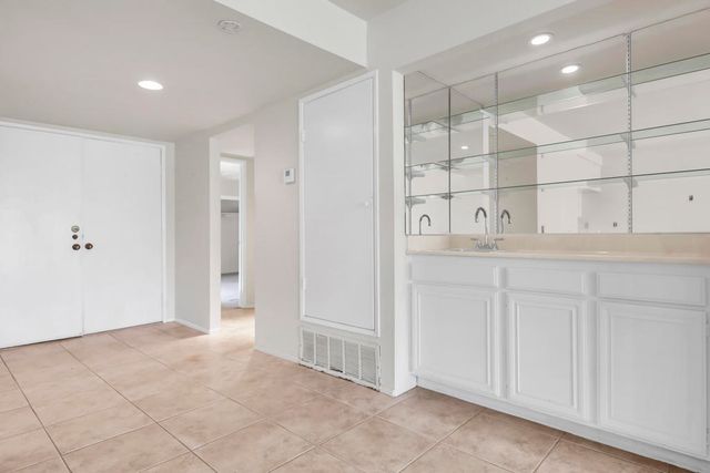44 Sunrise Drive, Rancho Mirage, CA 92270