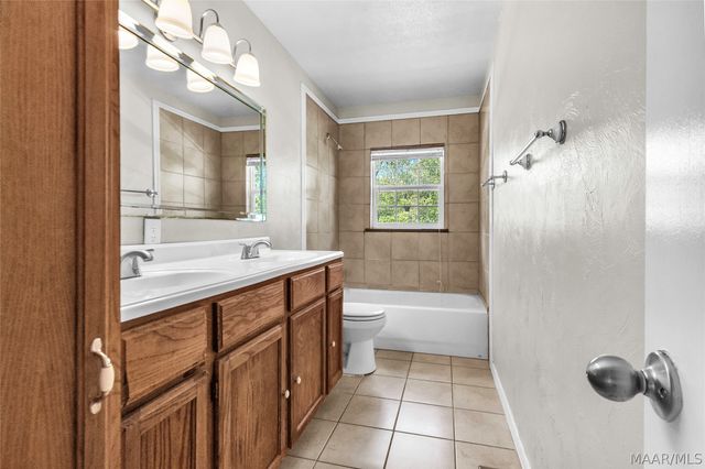 420 CAROL VILLA Drive, Montgomery, AL 36109