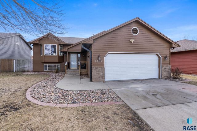 4409 E 37th St Street, Sioux Falls, SD 57103