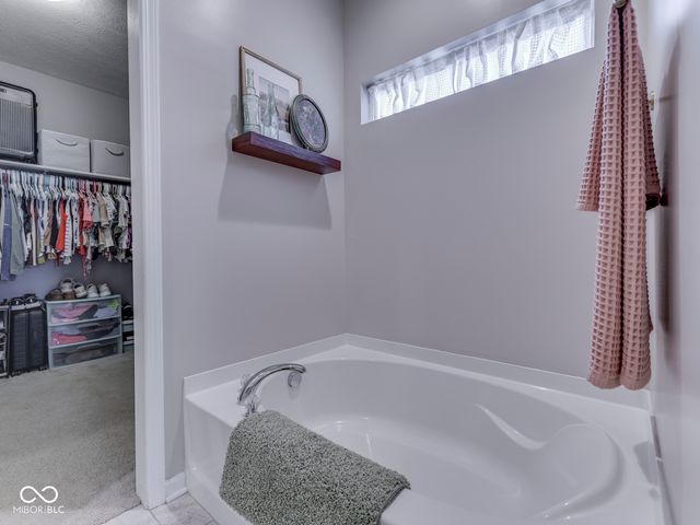 3691 Woodruff Place, Bargersville, IN 46106