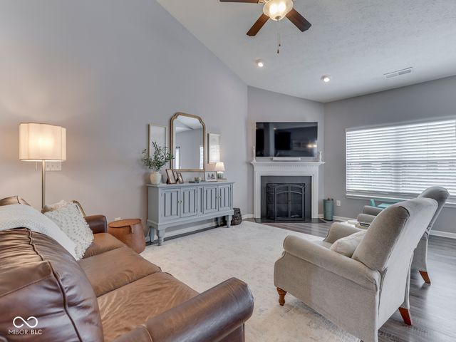 3691 Woodruff Place, Bargersville, IN 46106