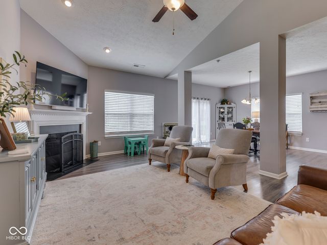 3691 Woodruff Place, Bargersville, IN 46106