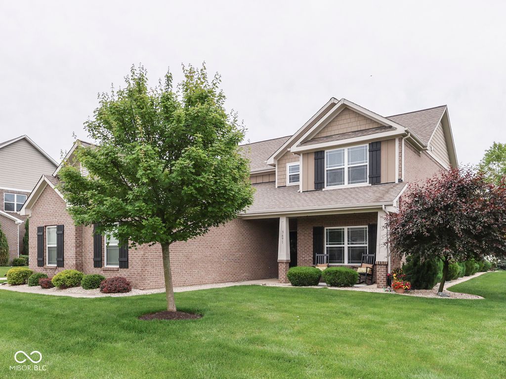 3691 Woodruff Place, Bargersville, IN 46106