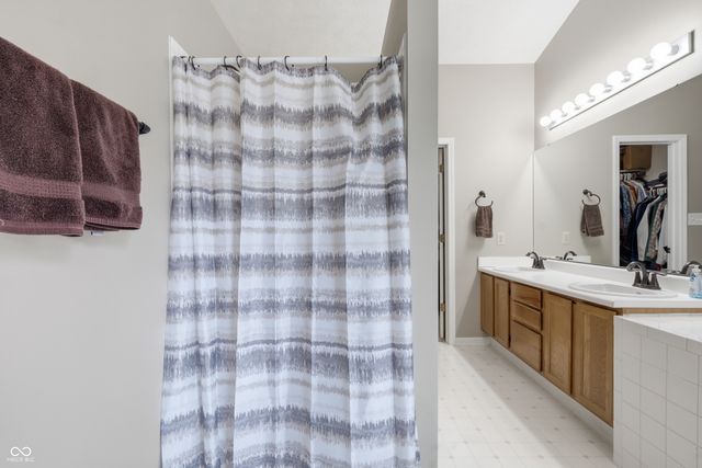 11416 Charleston Parkway, Fishers, IN 46038