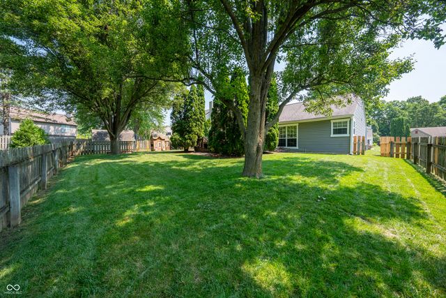 11416 Charleston Parkway, Fishers, IN 46038