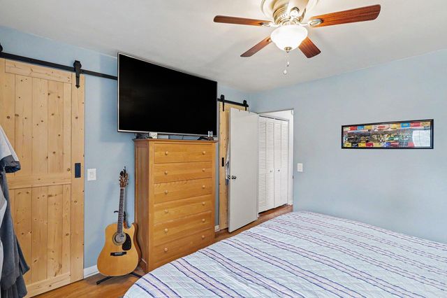 1332 E Kilgore Road, Portage City, MI 49002