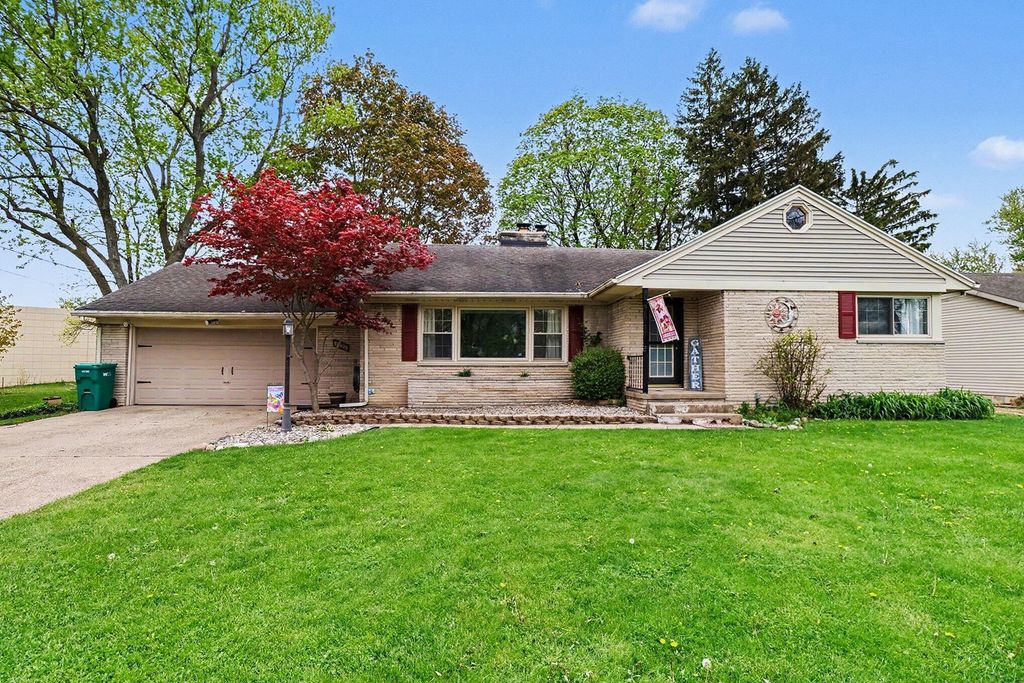 1332 E Kilgore Road, Portage City, MI 49002