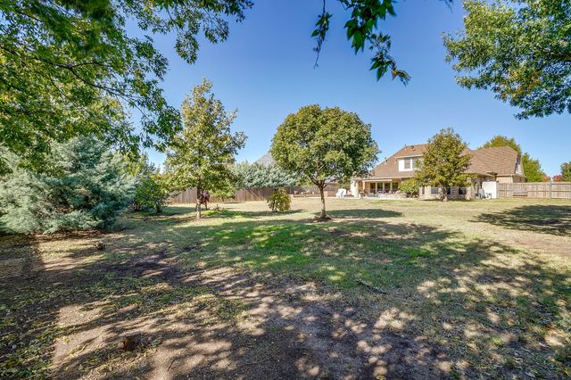 1325 Whisper Willows Drive, Fort Worth, TX 76052