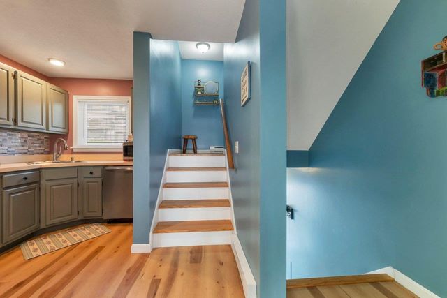 41 Evergreens Dr Apt 5, Laconia, NH 03226