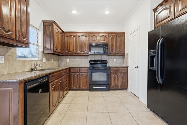 713 San Felipe Trail, Fort Worth, TX 76052