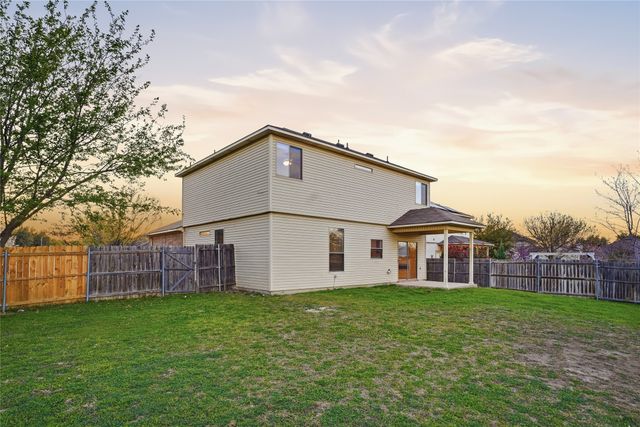 713 San Felipe Trail, Fort Worth, TX 76052