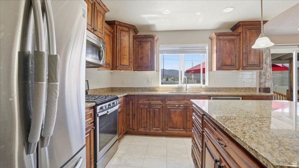 Image 13 of property listing at 667 S FALLKIRK, Heber City, UT 84032