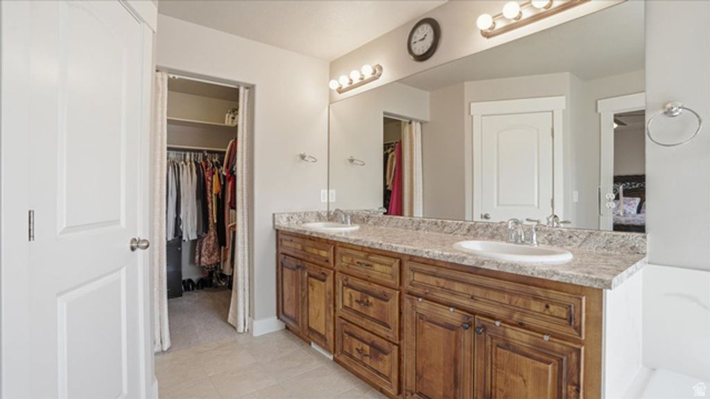Image 18 of property listing at 667 S FALLKIRK, Heber City, UT 84032